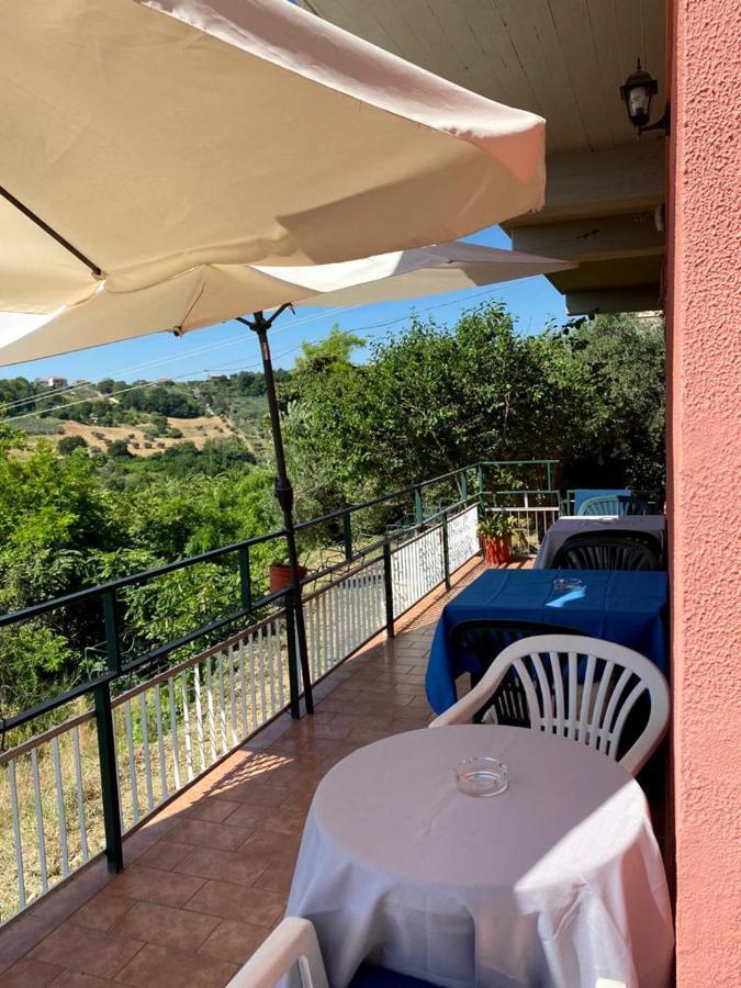 B&B Santa Lucia Silvi Paese ภายนอก รูปภาพ