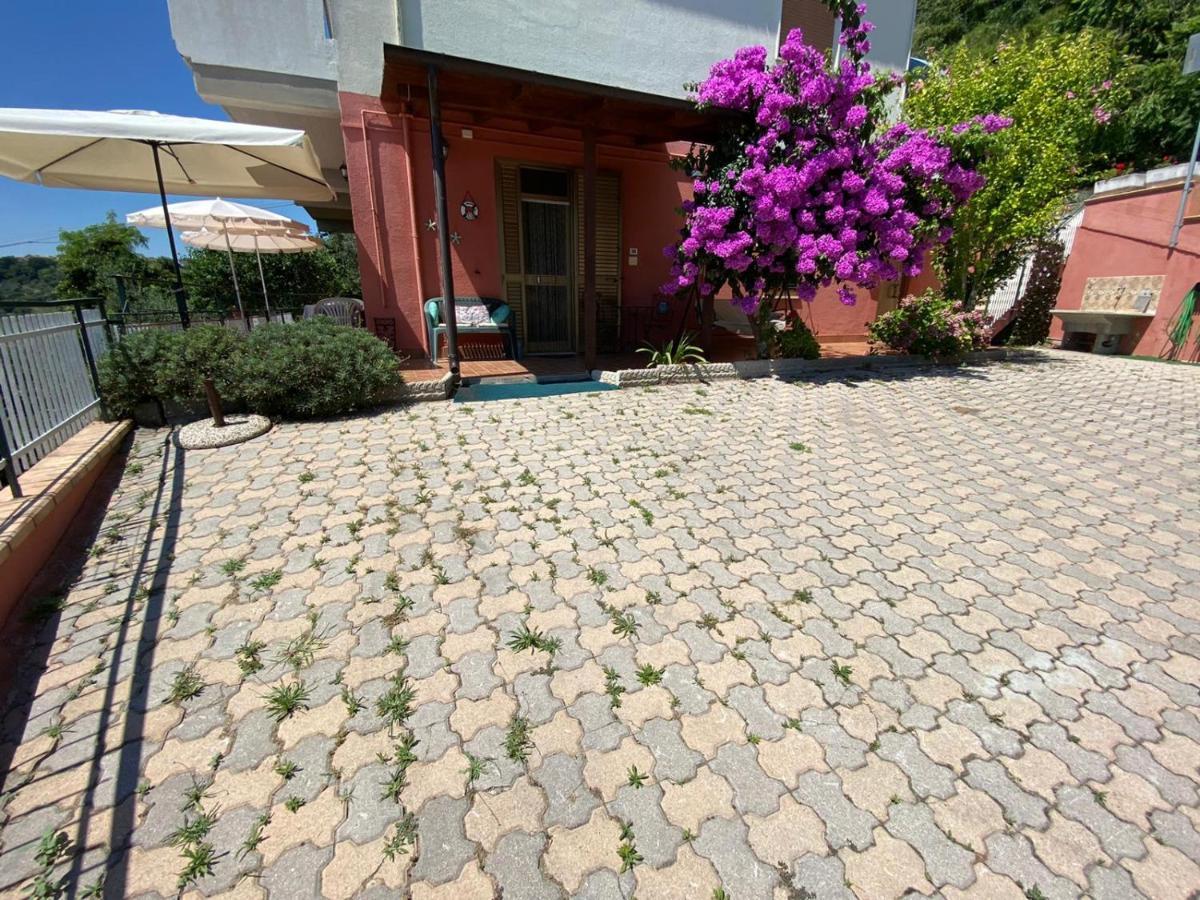 B&B Santa Lucia Silvi Paese ภายนอก รูปภาพ