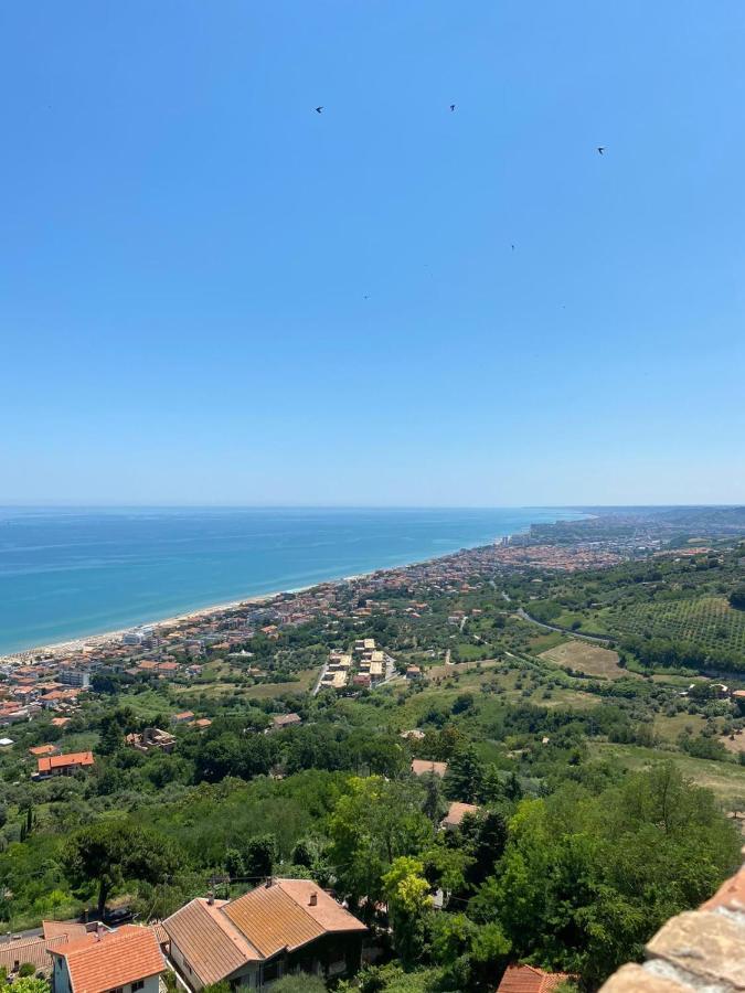 B&B Santa Lucia Silvi Paese ภายนอก รูปภาพ